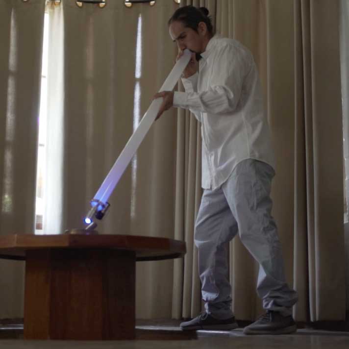 Didgeridoo de cuarzo con sistema cromatico